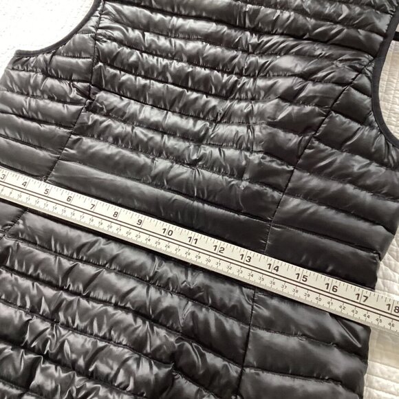 Eddie Bauer Travex EB700 Puffer Down Vest Women's Small Black Full Zip Packable - Picture 10 of 12